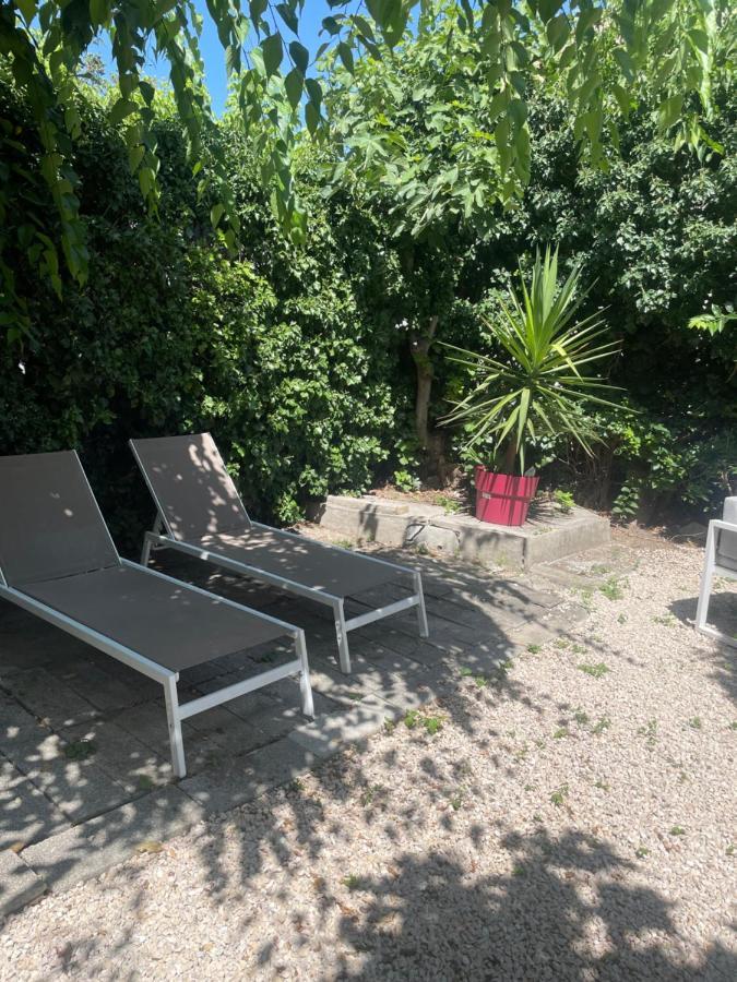 Appartement Avec Jardin En Ville LʼIsle-sur-la-Sorgue Exteriér fotografie