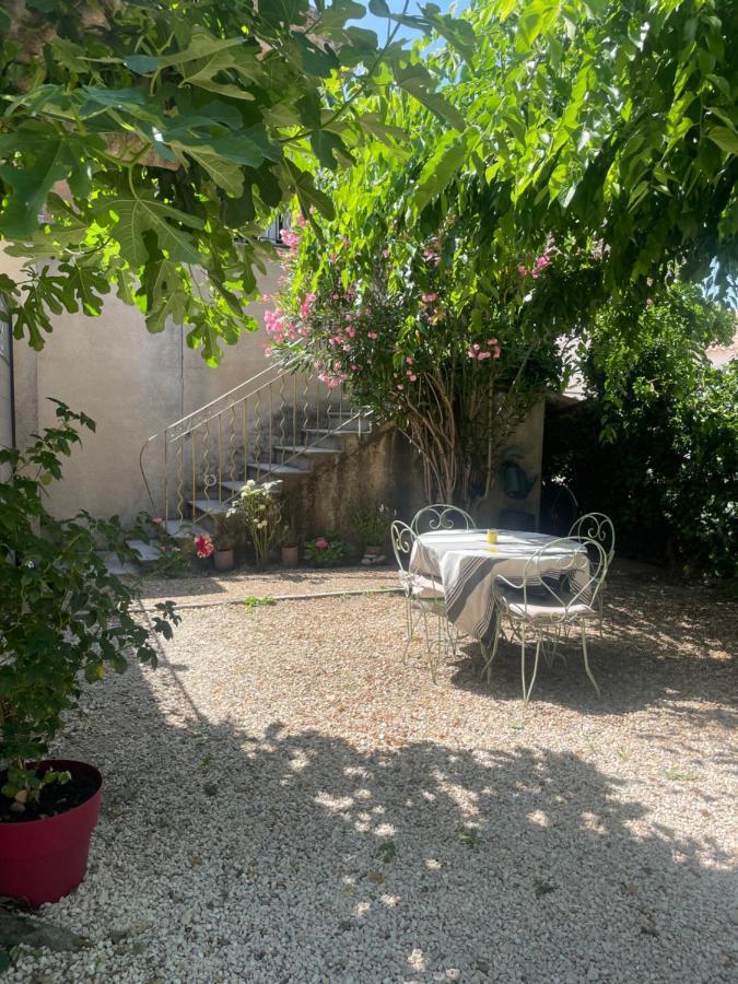 Appartement Avec Jardin En Ville LʼIsle-sur-la-Sorgue Exteriér fotografie