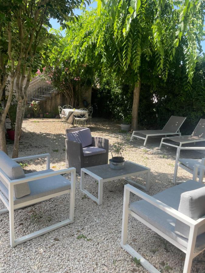 Appartement Avec Jardin En Ville LʼIsle-sur-la-Sorgue Exteriér fotografie